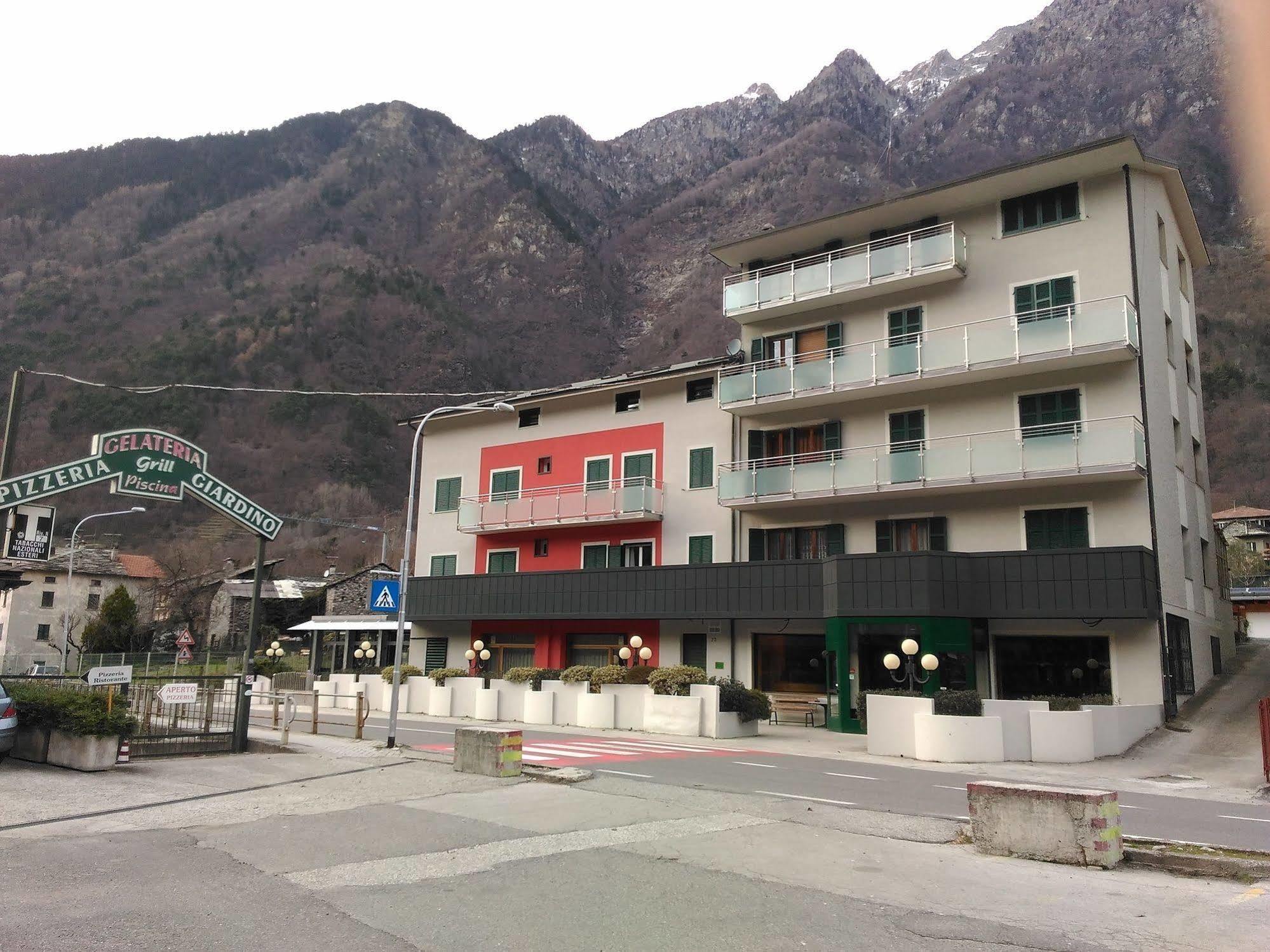 Hotel Aurora Chiavenna Exterior foto